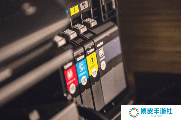 确保打印机墨盒或碳粉状态正常